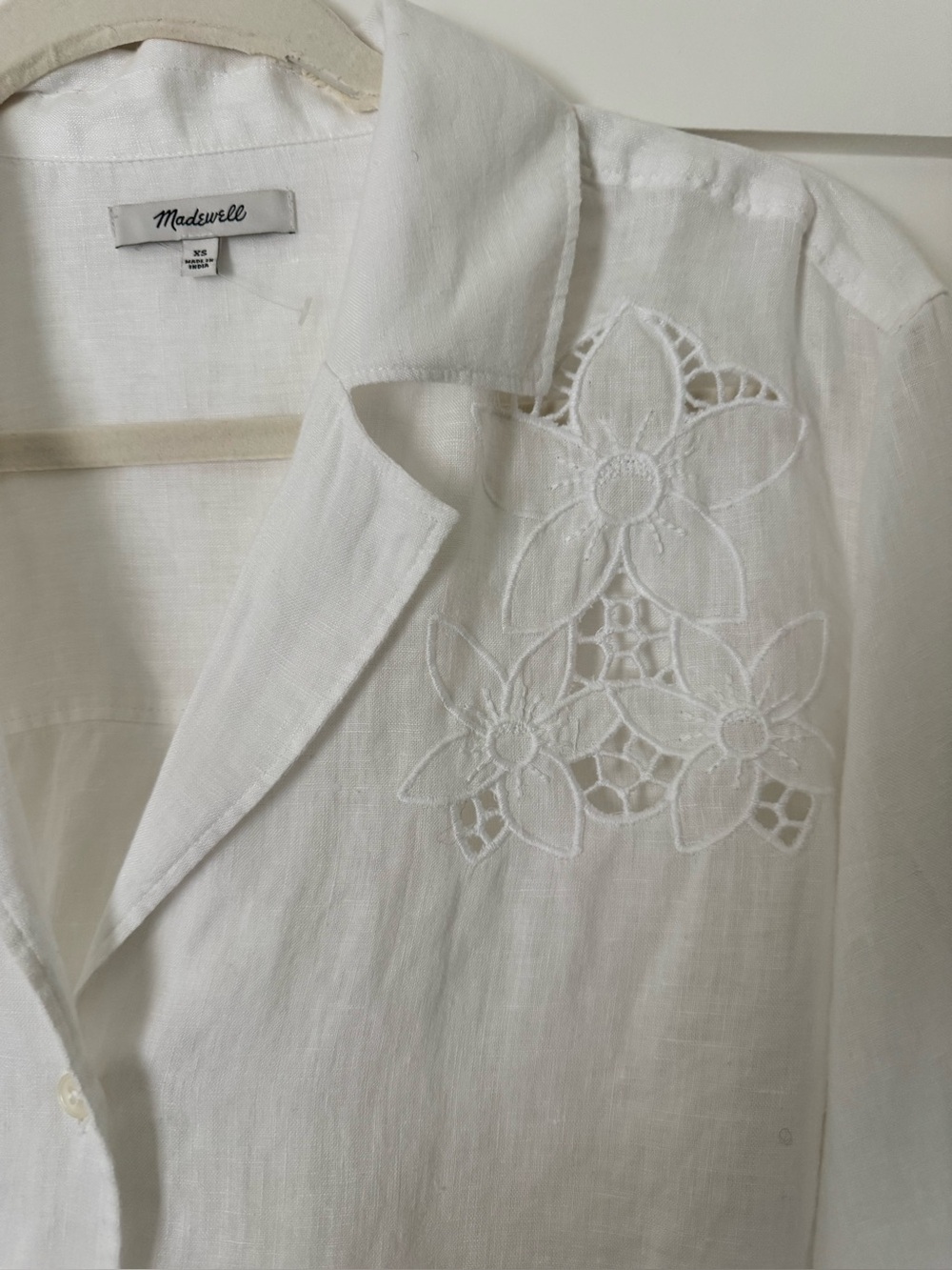 Madewell XS Linen Resort Top Button-Up Shirt in White - Picture 7 of 10